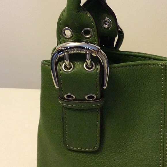 New green Tignanello purse - Picture 4 of 7